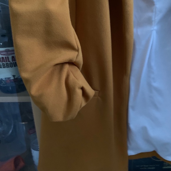 Mustard yellow blazer - Picture 3 of 6